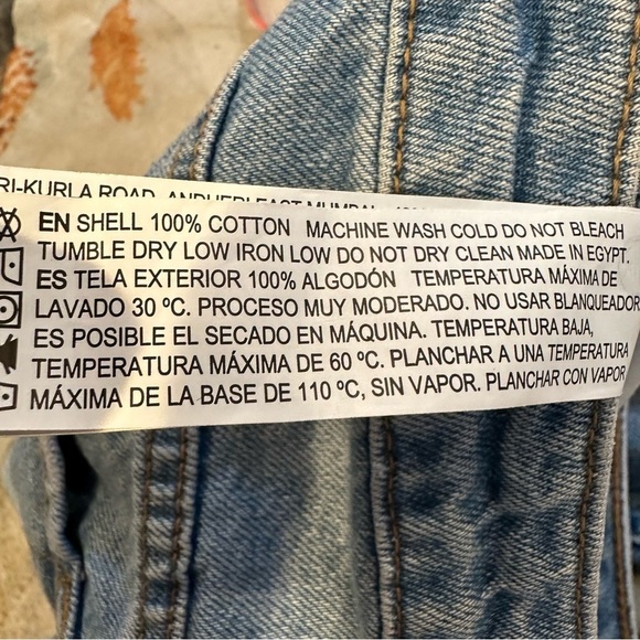 Forever 21 Premium high waisted distressed straight leg boyfriend jeans - Picture 13 of 14